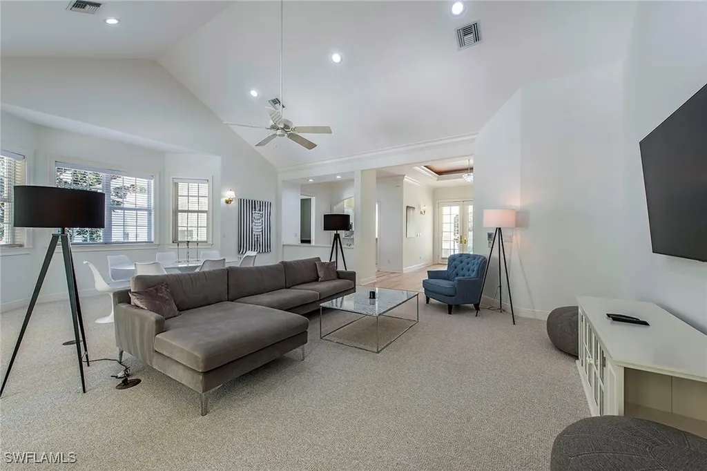 860 7th Street S Naples FL 34102
