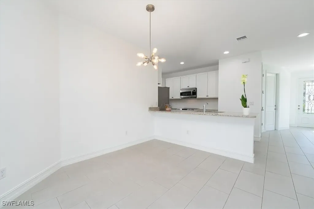 7918 Bristol Circle Naples FL 34120