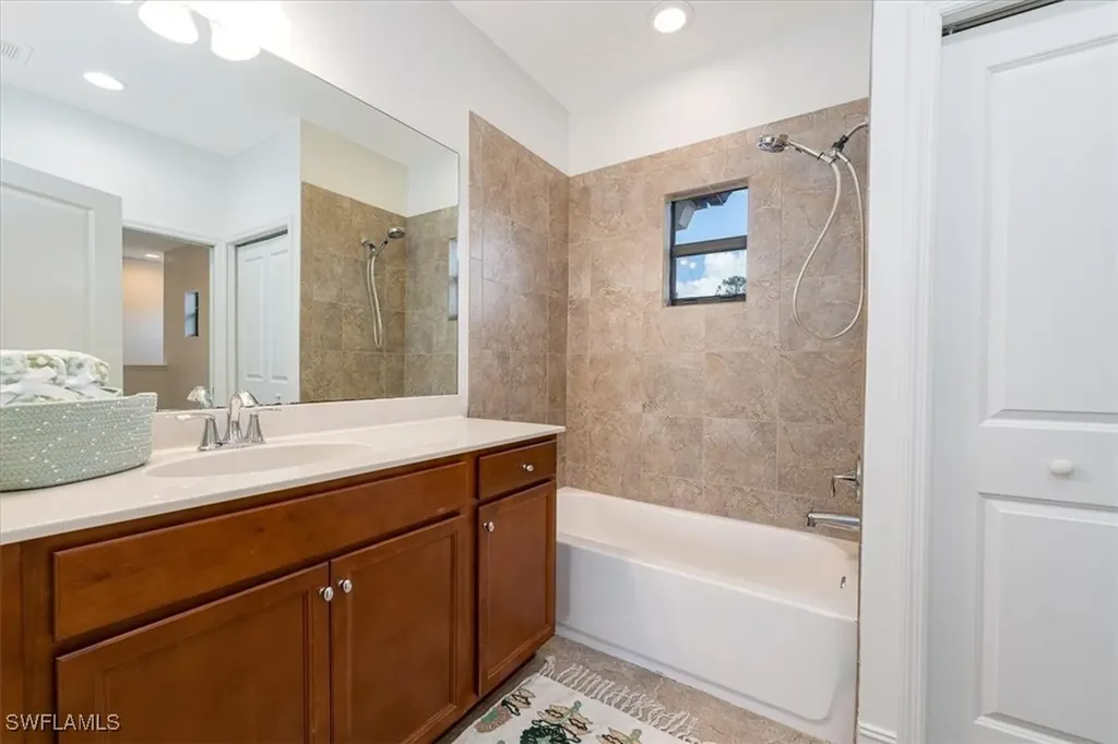 7918 Bristol Circle Naples FL 34120