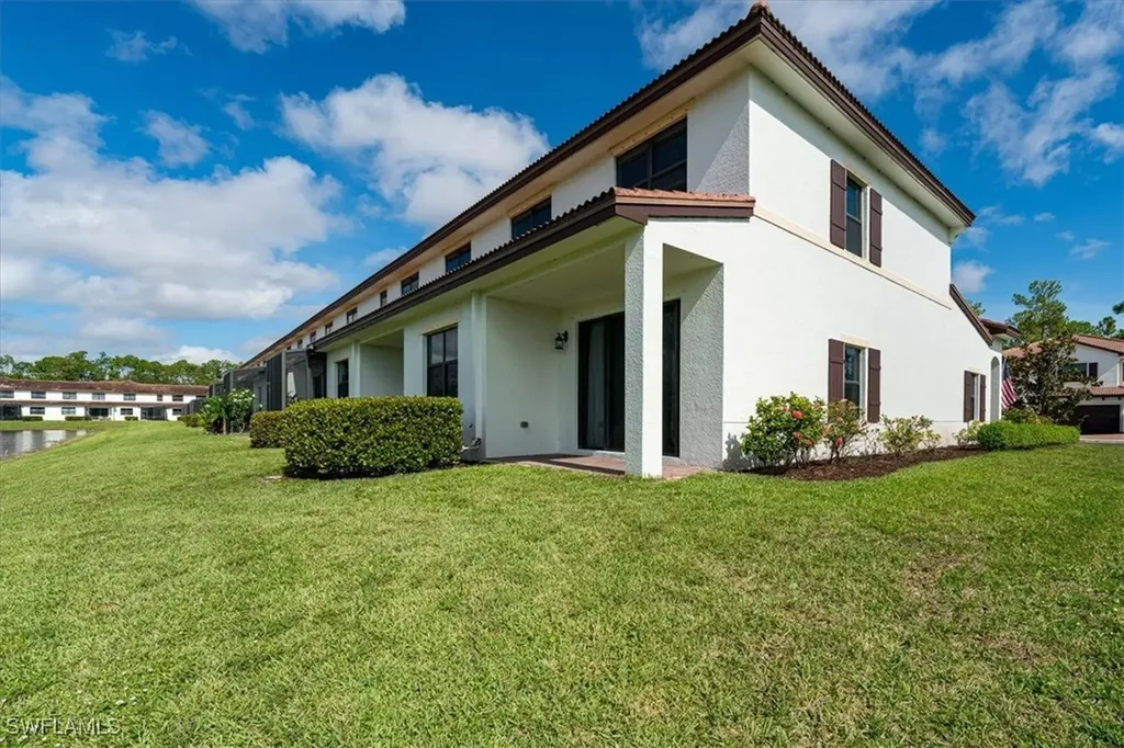 7918 Bristol Circle Naples FL 34120