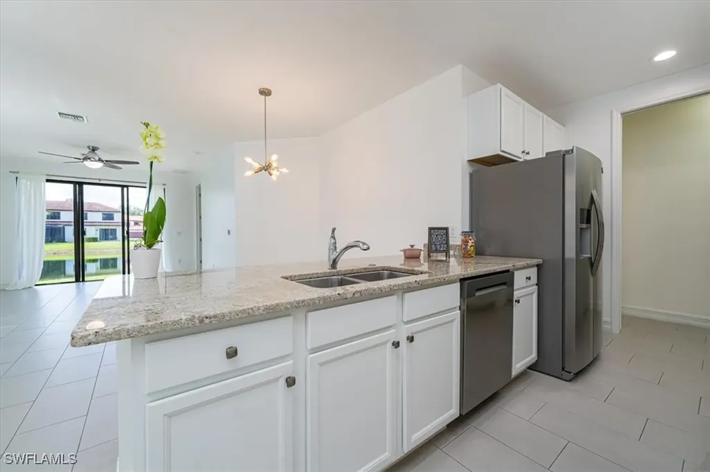 7918 Bristol Circle Naples FL 34120