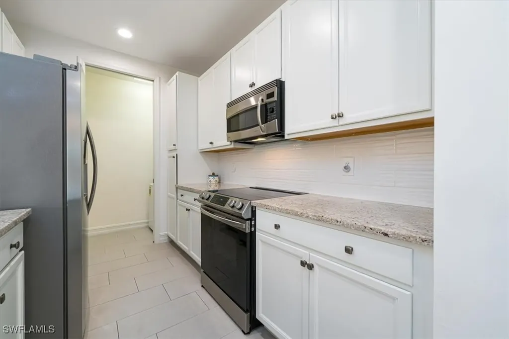 7918 Bristol Circle Naples FL 34120