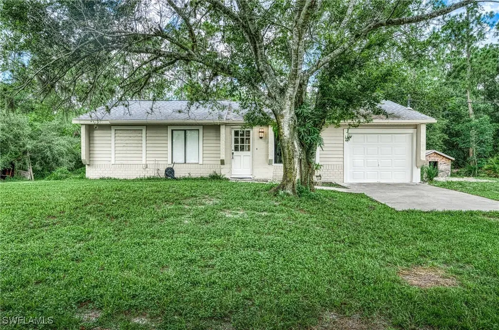 461 16th Street SE Naples FL 34117