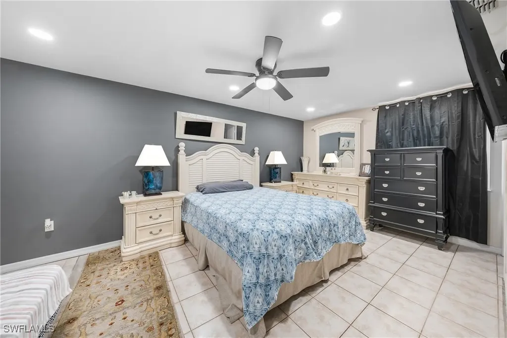 461 16th Street SE Naples FL 34117