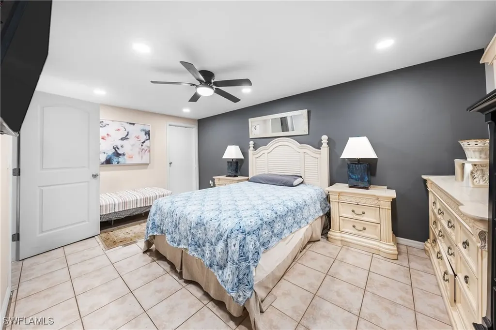 461 16th Street SE Naples FL 34117