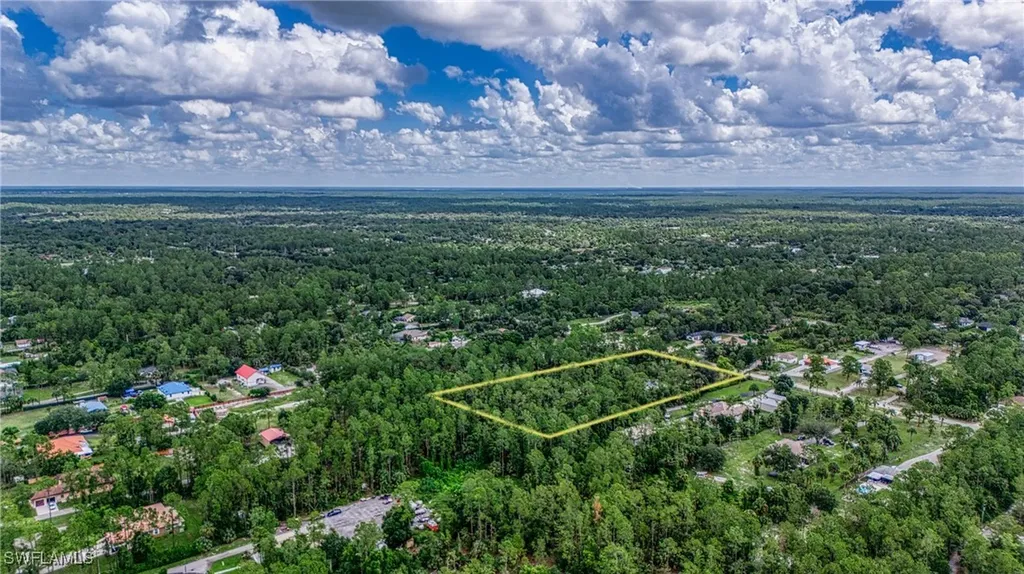 461 16th Street SE Naples FL 34117