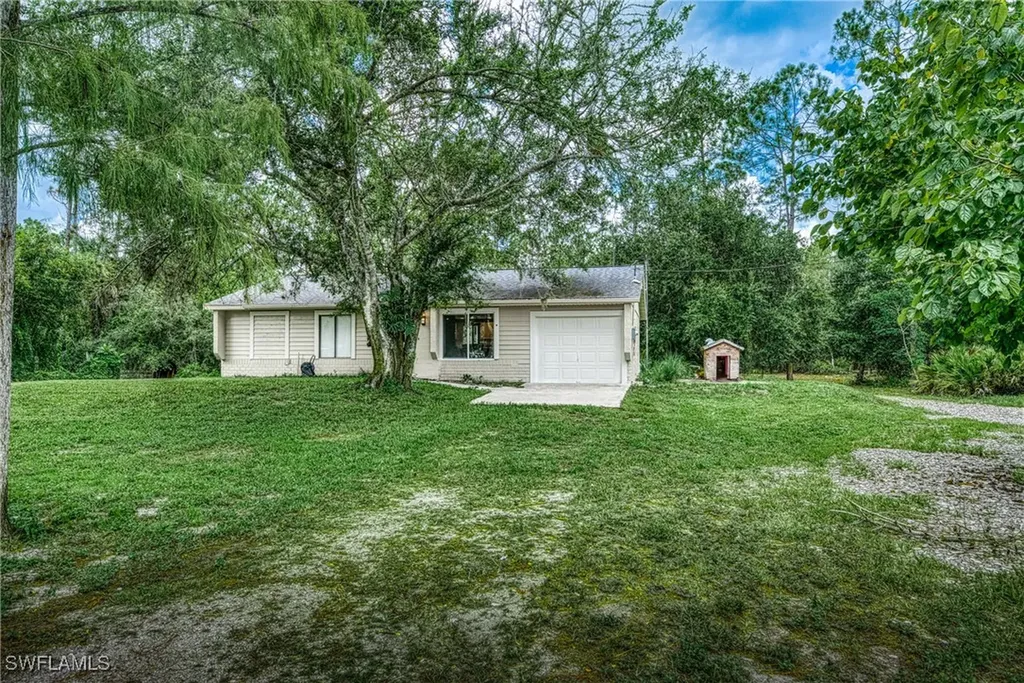 461 16th Street SE Naples FL 34117