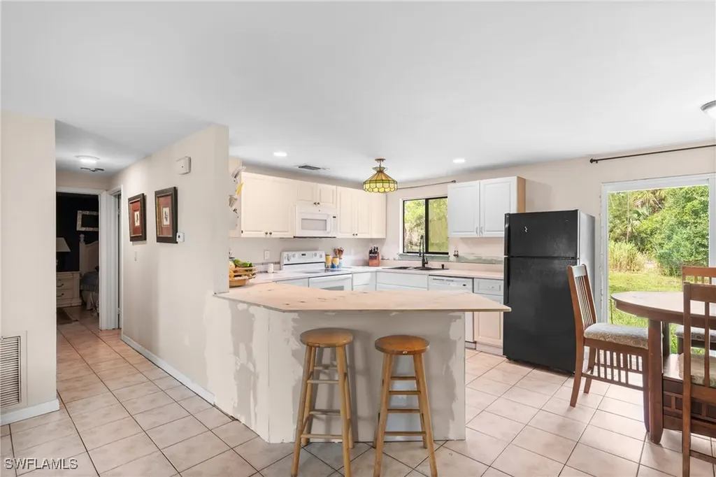 461 16th Street SE Naples FL 34117