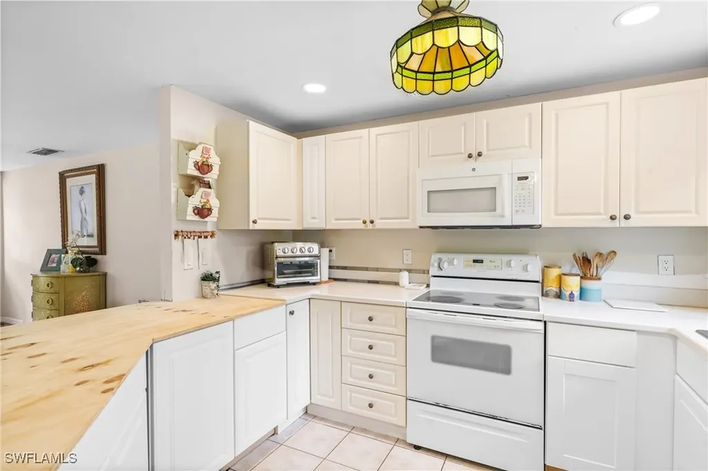 461 16th Street SE Naples FL 34117