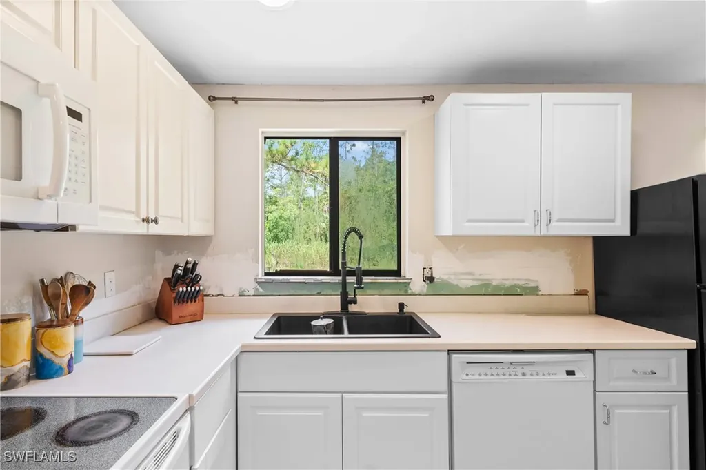 461 16th Street SE Naples FL 34117