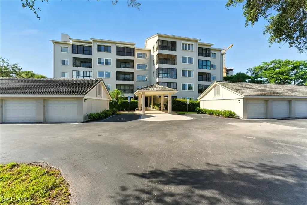 900 Arbor Lake Drive Naples FL 34110