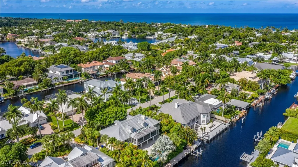 491 17th Avenue S Naples FL 34102