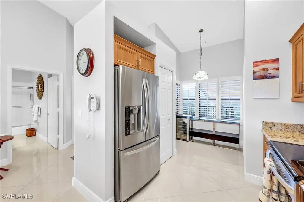 195 Vintage Circle Naples FL 34119