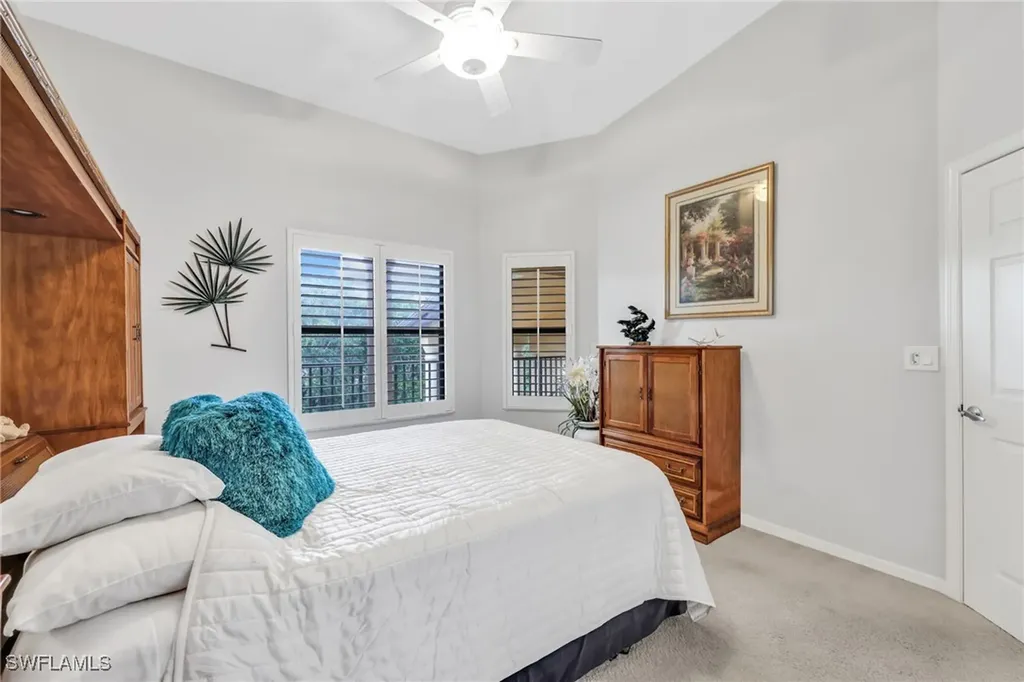 195 Vintage Circle Naples FL 34119