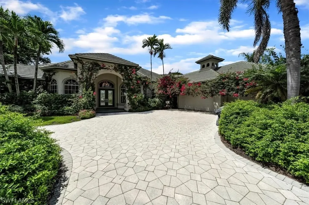 Naples FL, 2339 Alexander Palm Drive