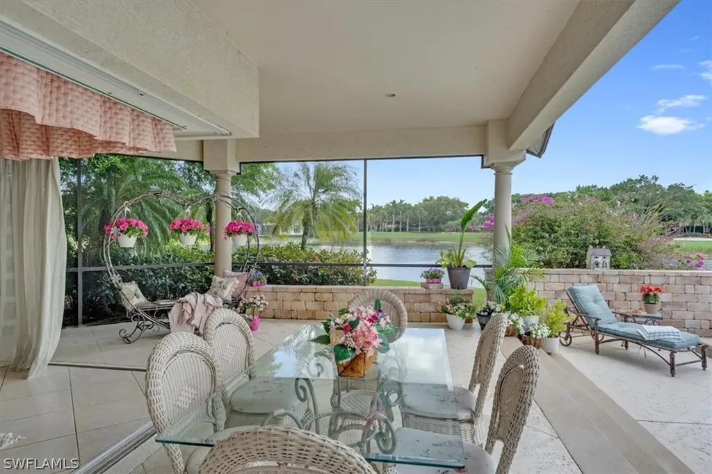 2339 Alexander Palm Drive Naples FL 34105