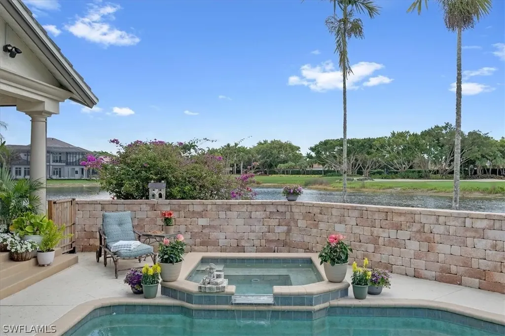 2339 Alexander Palm Drive Naples FL 34105