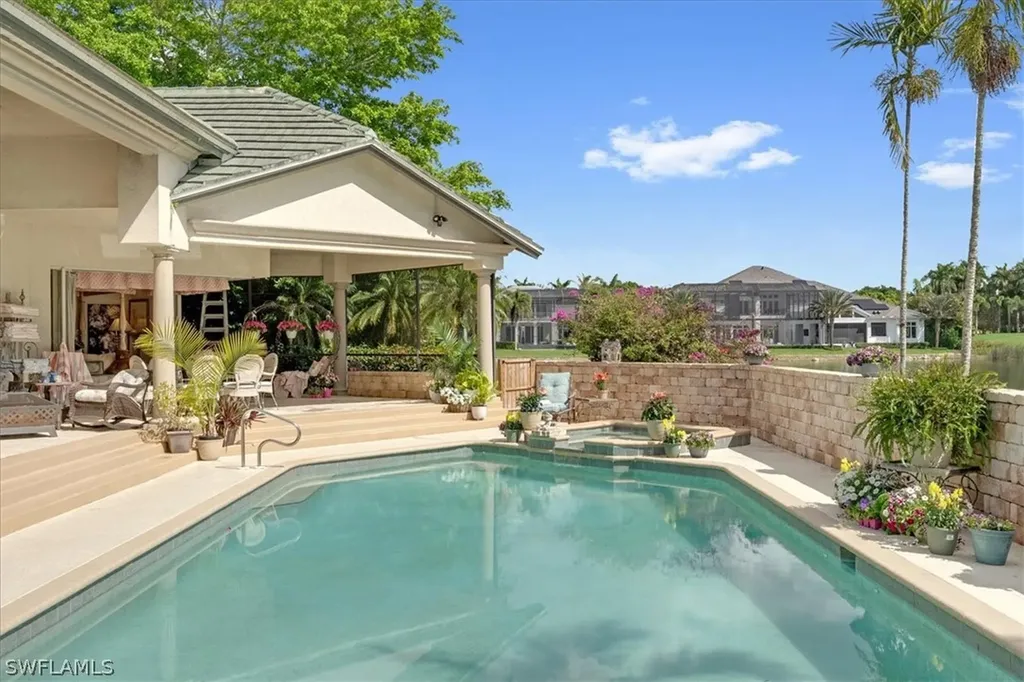 2339 Alexander Palm Drive Naples FL 34105