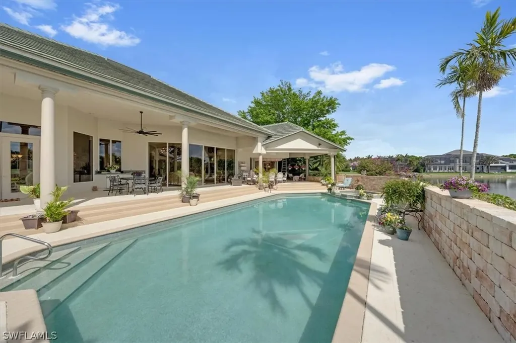 2339 Alexander Palm Drive Naples FL 34105