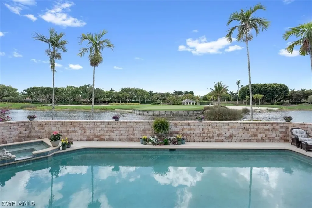 2339 Alexander Palm Drive Naples FL 34105