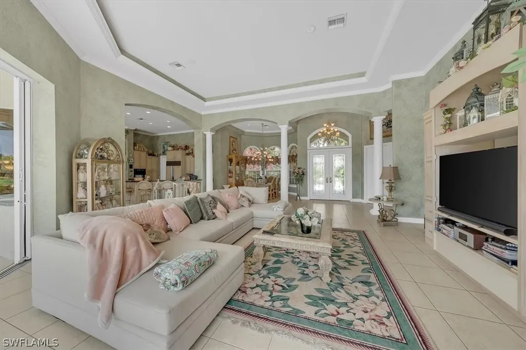 2339 Alexander Palm Drive Naples FL 34105