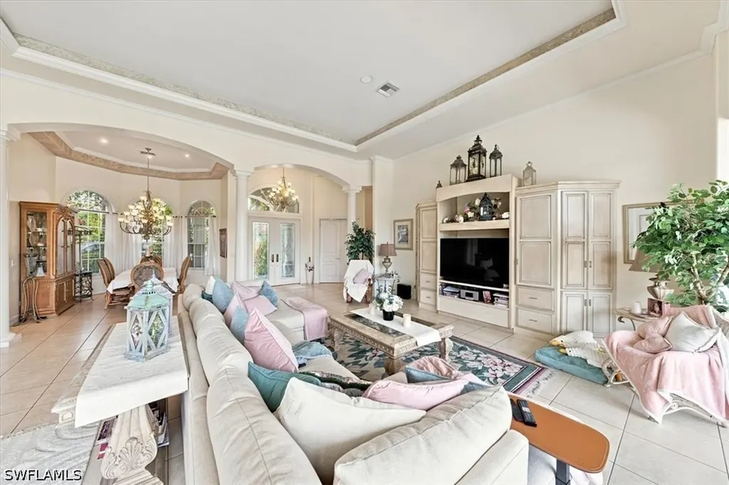 2339 Alexander Palm Drive Naples FL 34105