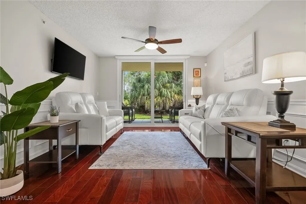 1230 Wildwood Lakes Boulevard Naples FL 34104