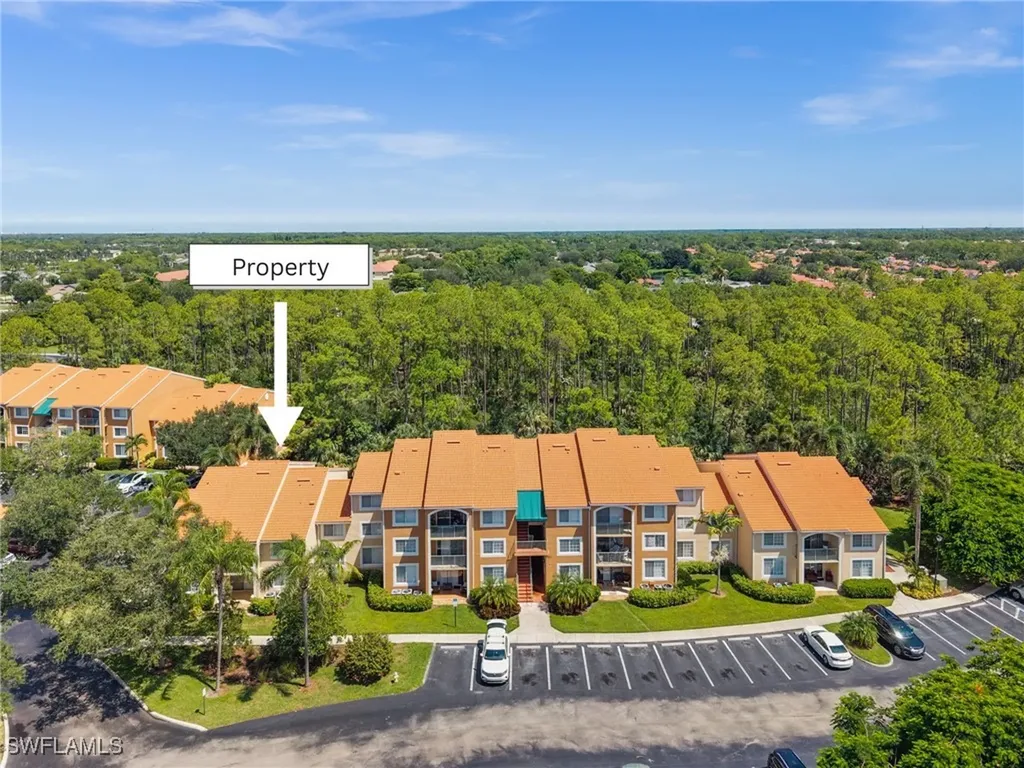 1230 Wildwood Lakes Boulevard Naples FL 34104