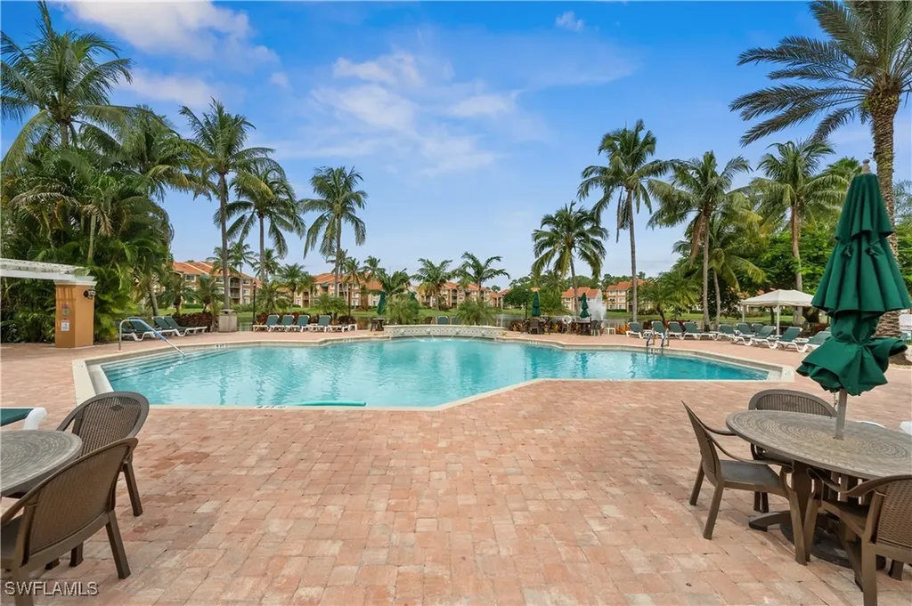 1230 Wildwood Lakes Boulevard Naples FL 34104