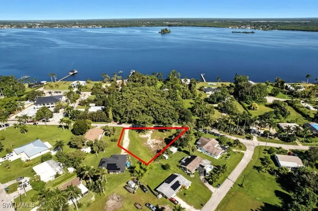 4364 Cypress Lane Fort Myers FL 33905