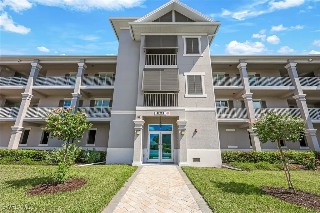 164 Indies Drive E Naples FL 34114