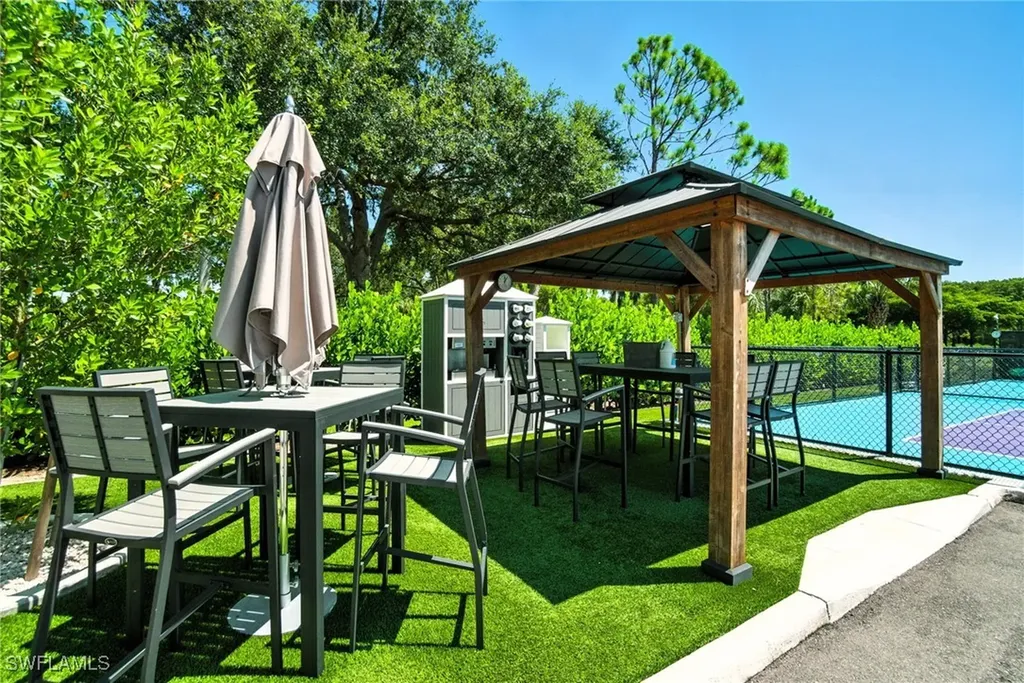 11242 Five Oaks Lane Naples FL 34120