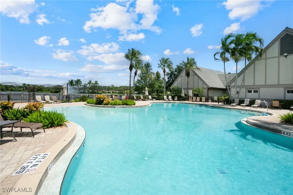 11242 Five Oaks Lane Naples FL 34120