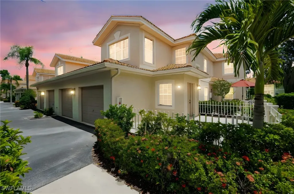 7552 Oleander Gate Drive Naples FL 34109