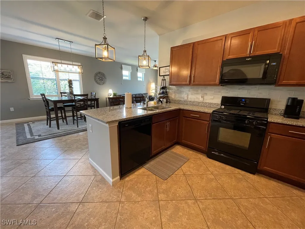 7631 Jacaranda Lane Naples FL 34114