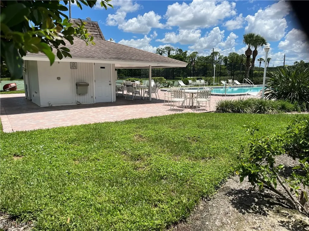 9600 Victoria Lane Naples FL 34109