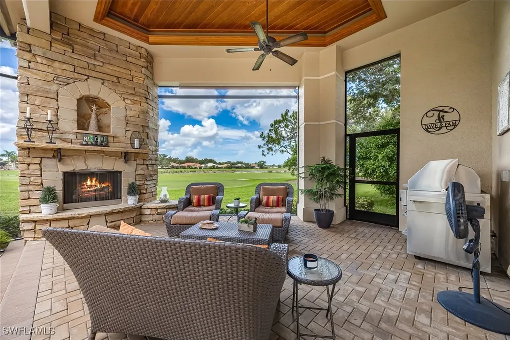 412 Terracina Way Naples FL 34119