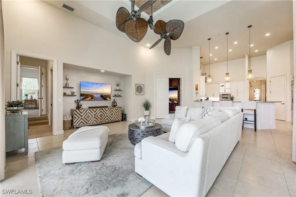 412 Terracina Way Naples FL 34119