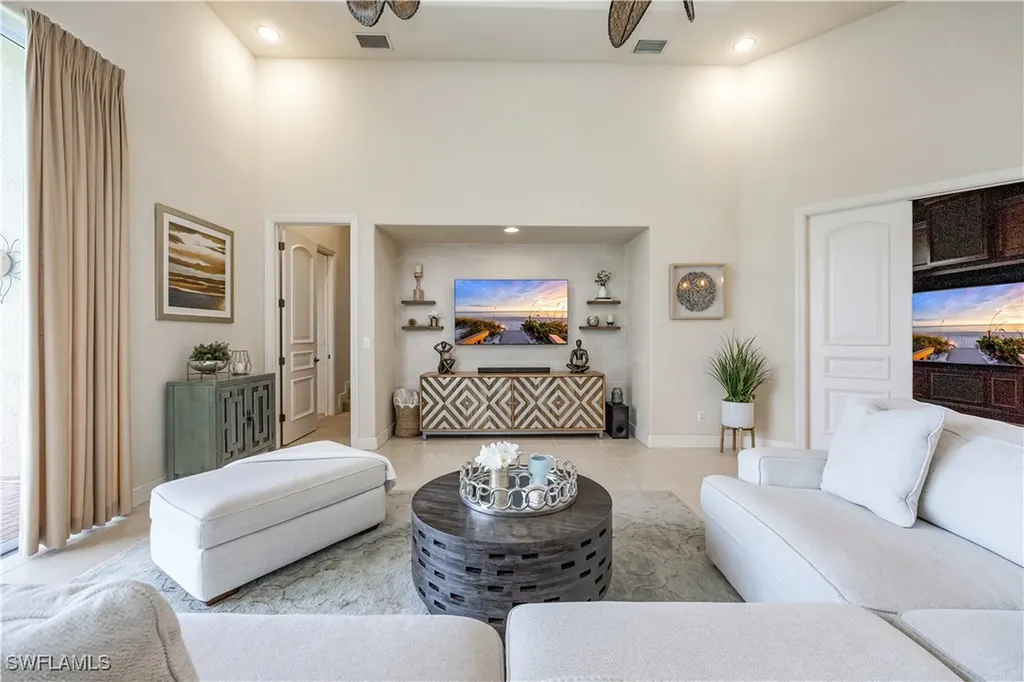 412 Terracina Way Naples FL 34119