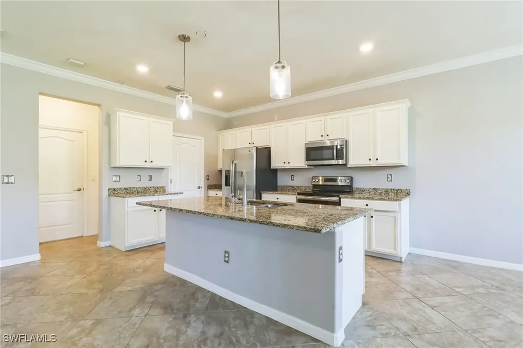 9227 Shadow Oak Lane Naples FL 34120