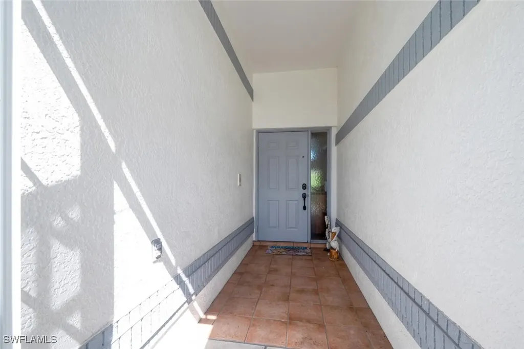 229 Countryside Drive Naples FL 34104