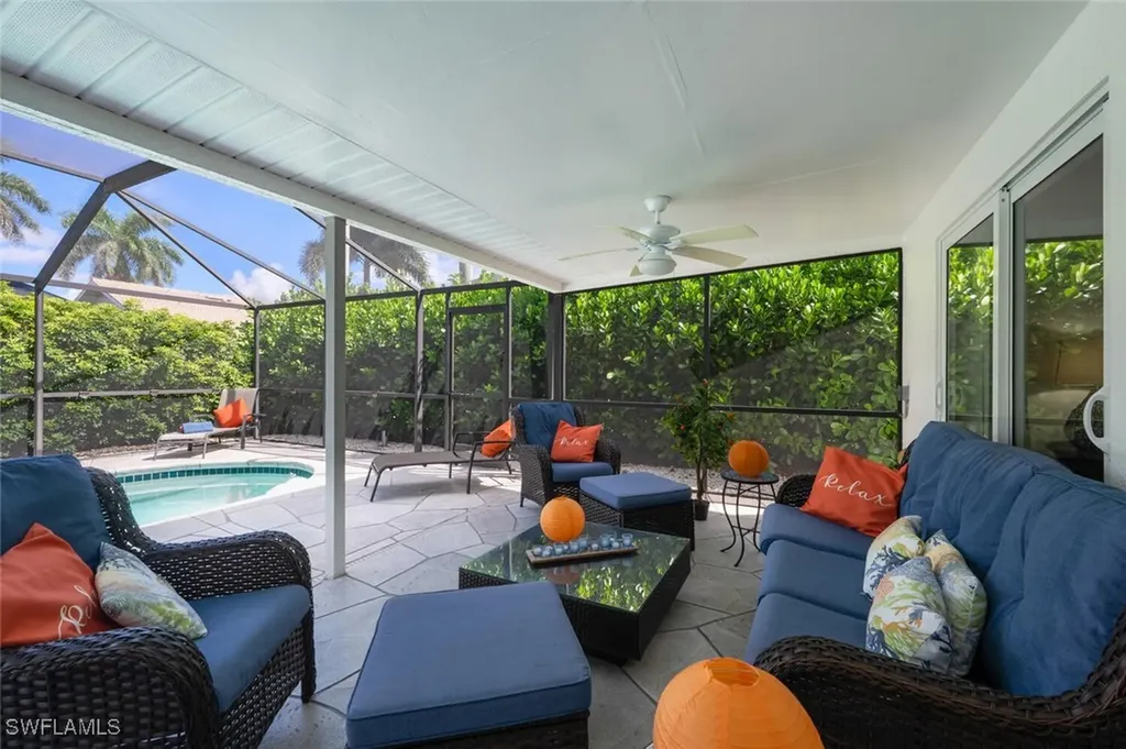 229 Countryside Drive Naples FL 34104