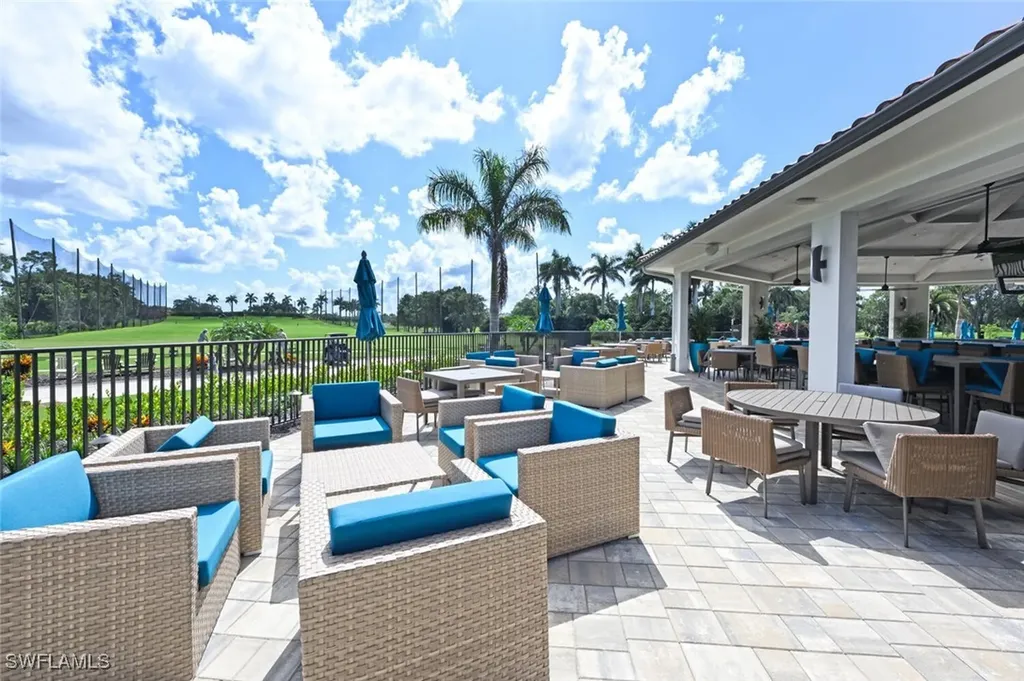 229 Countryside Drive Naples FL 34104