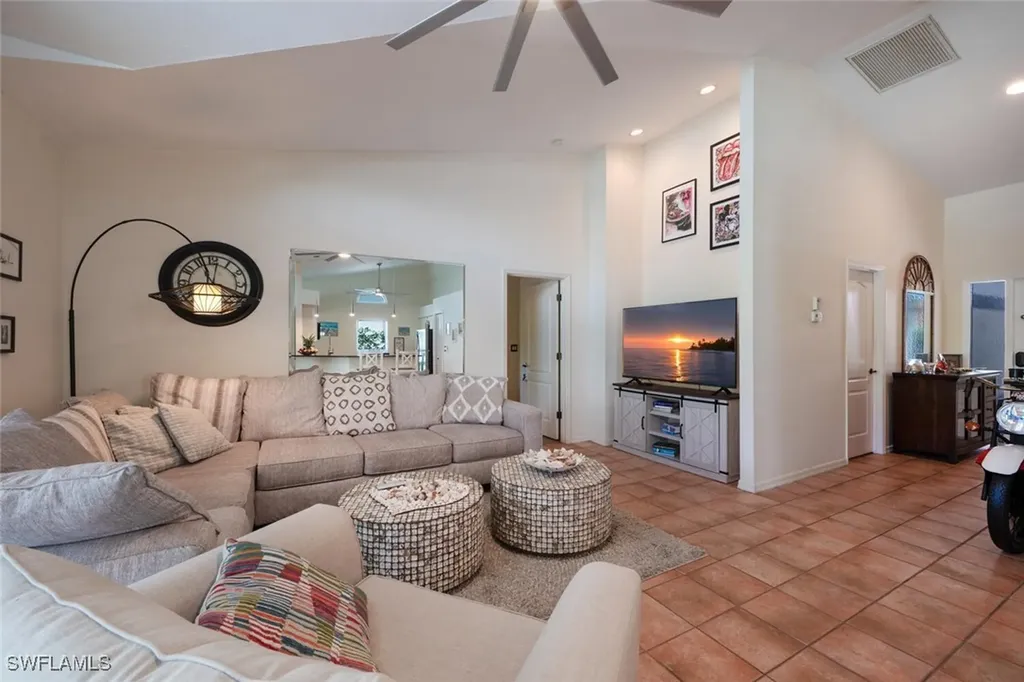229 Countryside Drive Naples FL 34104