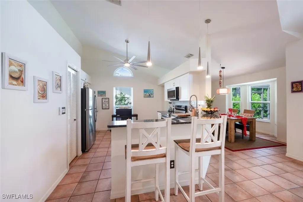 229 Countryside Drive Naples FL 34104
