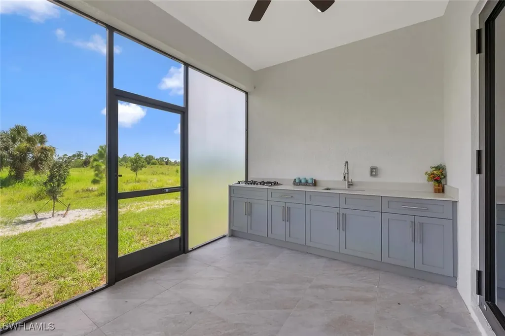 4276 72nd Avenue NE Naples FL 34120