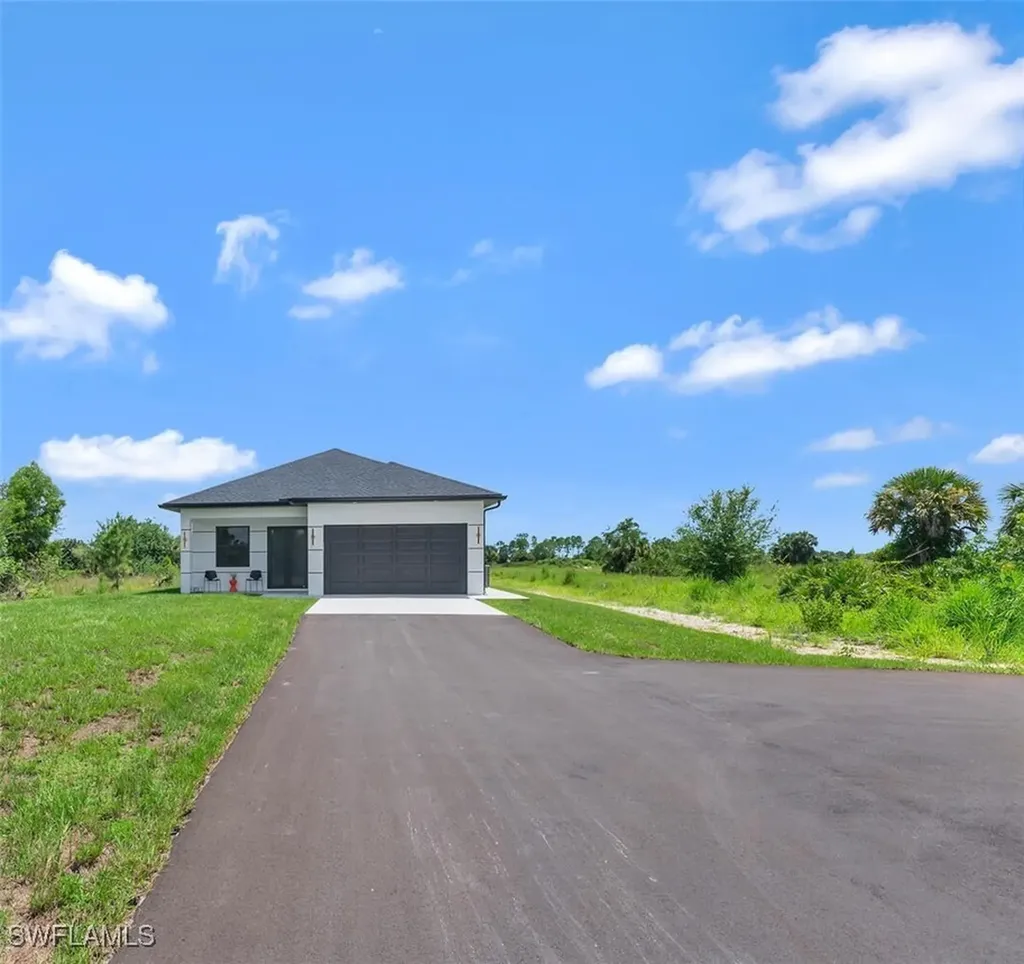 4276 72nd Avenue NE Naples FL 34120