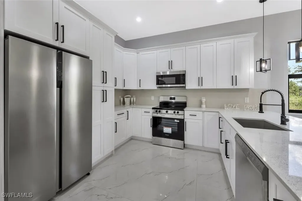 4276 72nd Avenue NE Naples FL 34120