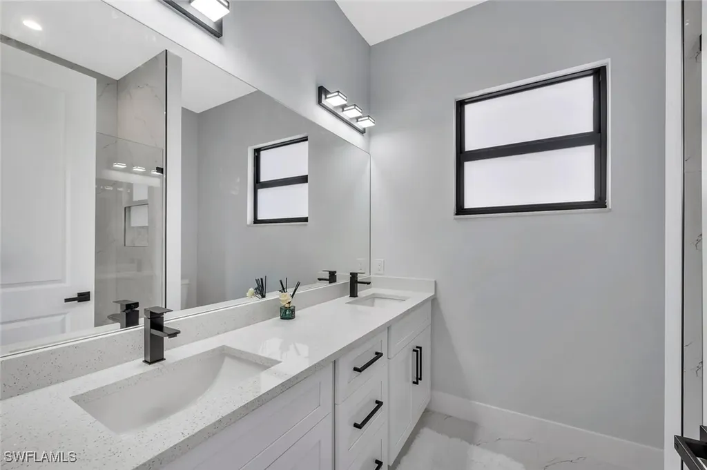 4276 72nd Avenue NE Naples FL 34120