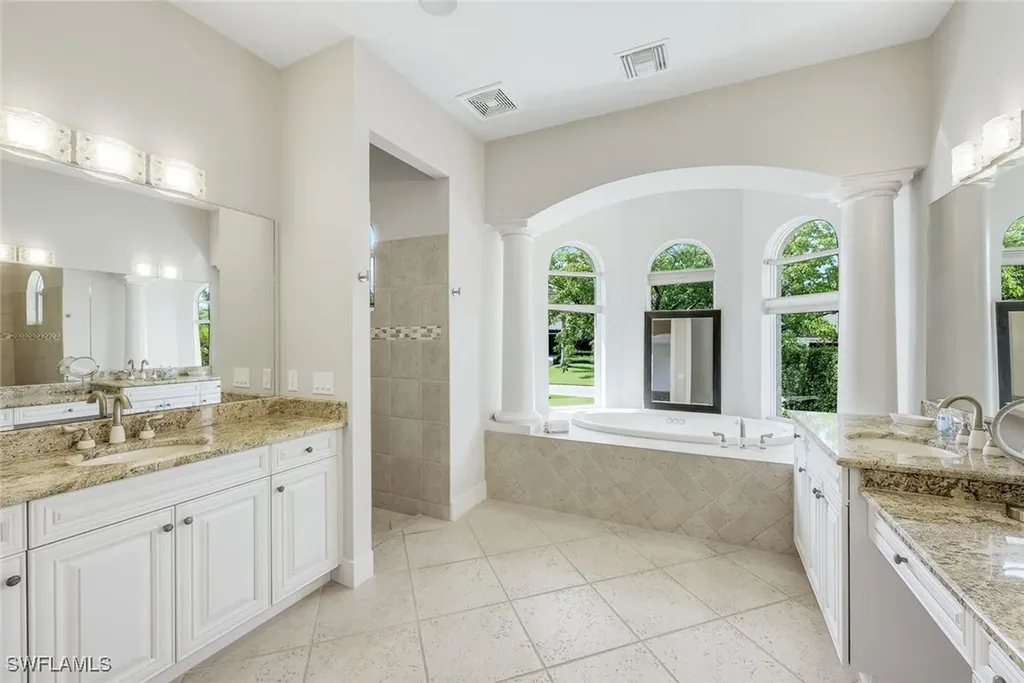 155 Heron Avenue Naples FL 34108